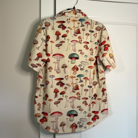 Funky Threads - Tan Mushroom Shirt - Casual Button Down - XL - Picture 5 of 8